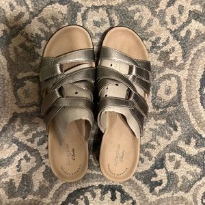 Clarks sandal new with box size 8